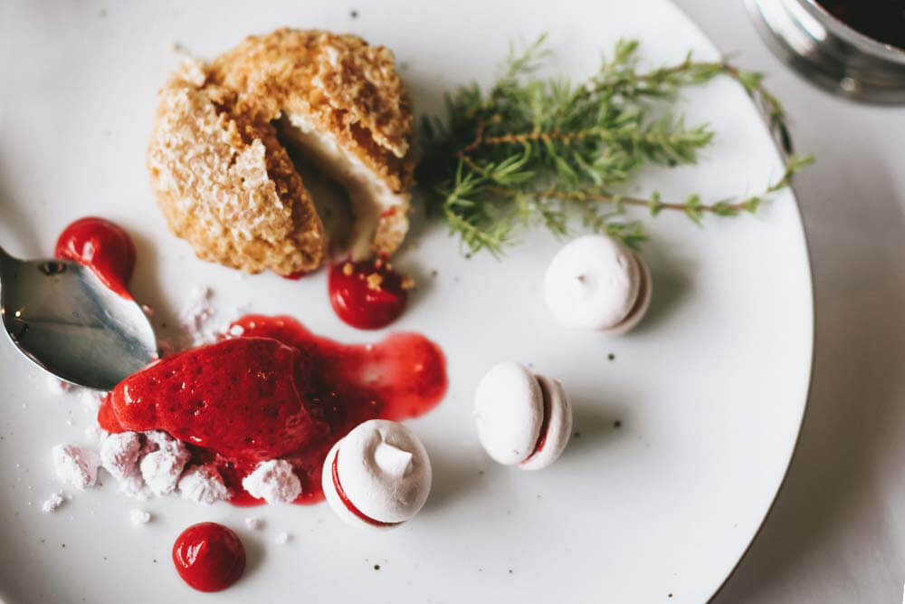 Uues gurmeemenüüs troonivad hõrgud Saare maitsed: Kadakas ja pohl