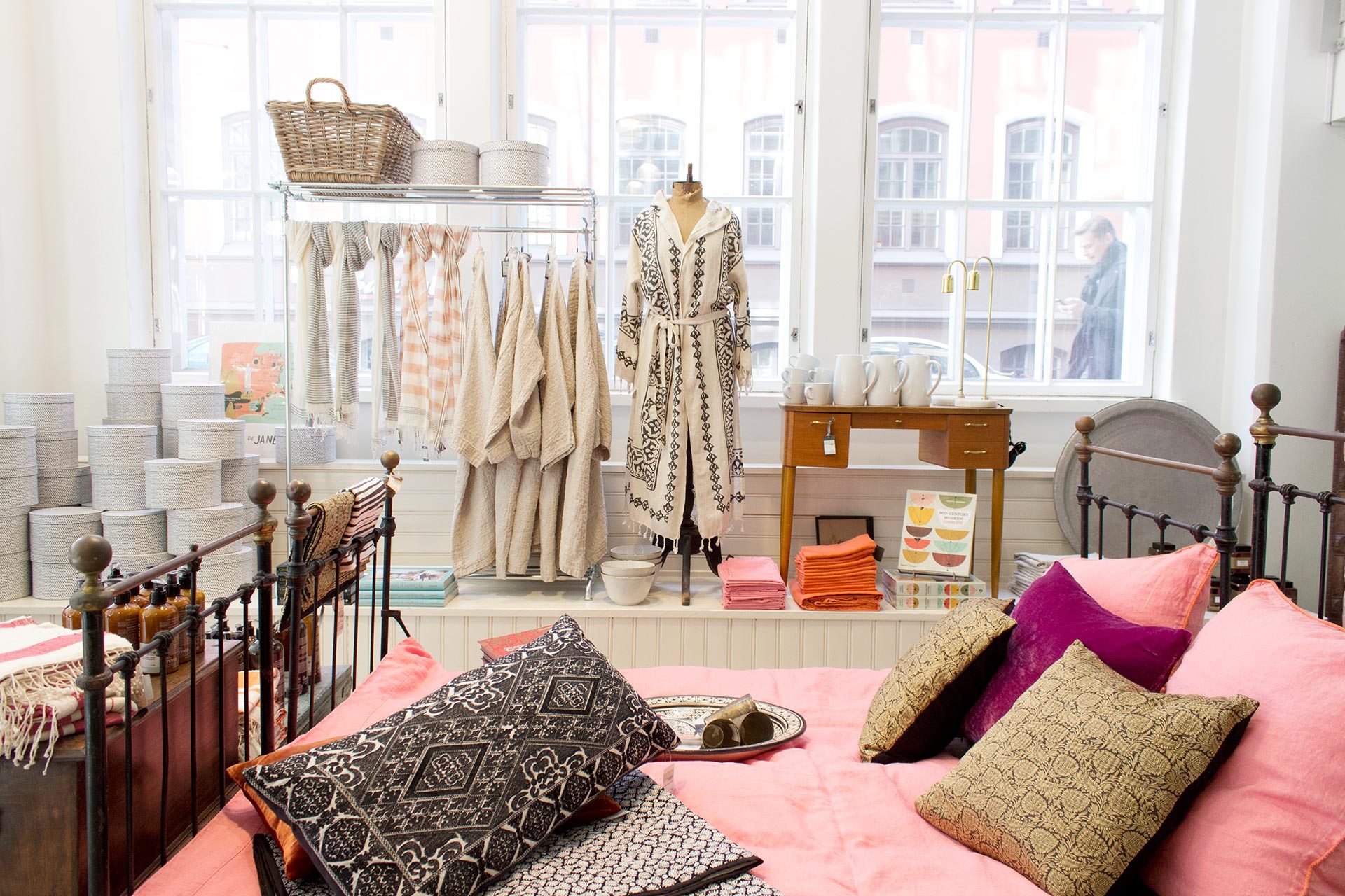 Moko – основанная в 1991 году семейная фирма, которой до сих пор руководят две сестры.